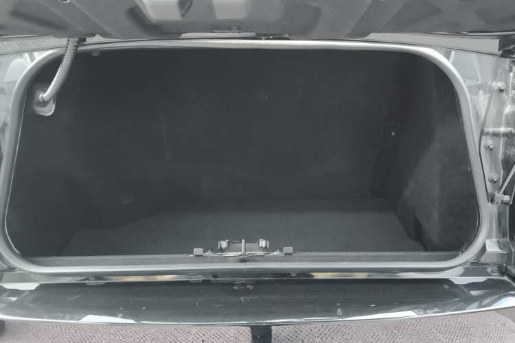 Used LEVC TX 2023 TX5 Extended-Range Travel Edition
