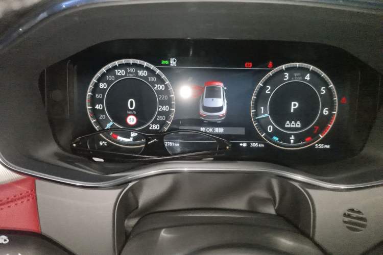 Used Jaguar F-PACE 2024 P250 R-Dynamic SE Odometer Close Up