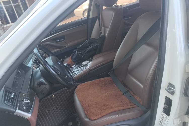 Used BMW 5 Series 2017 525Li Leading Model
