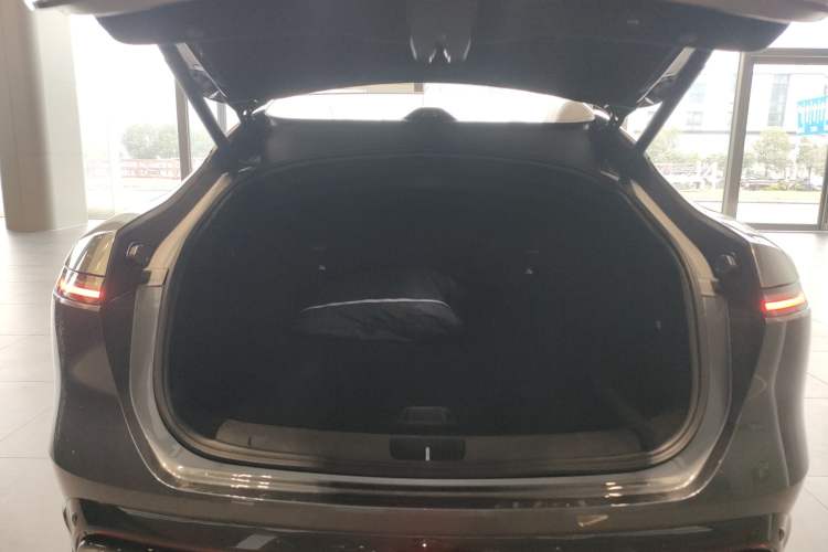 Used Avatr 06 2025 Ultra Pure Electric Edition