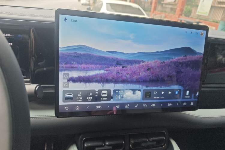 Used Formula Leopard 5 2023 Navigator Edition
