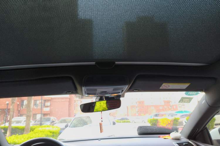 Used Volkswagen FAW-Volkswagen CC 2016 2.0 TSI Luxury Model Headliner