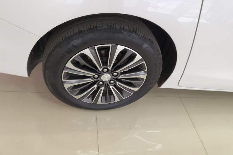 Used Buick GL8 2021 ES Landtrek 653T Luxury Model