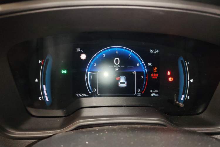 Used Toyota Corolla Cross 2024 2.0L Elite Edition
