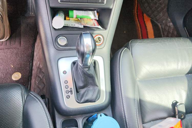 Used Volkswagen Tiguan 2016 300TSI Automatic Two-Wheel Drive Luxury Edition Gear Lever