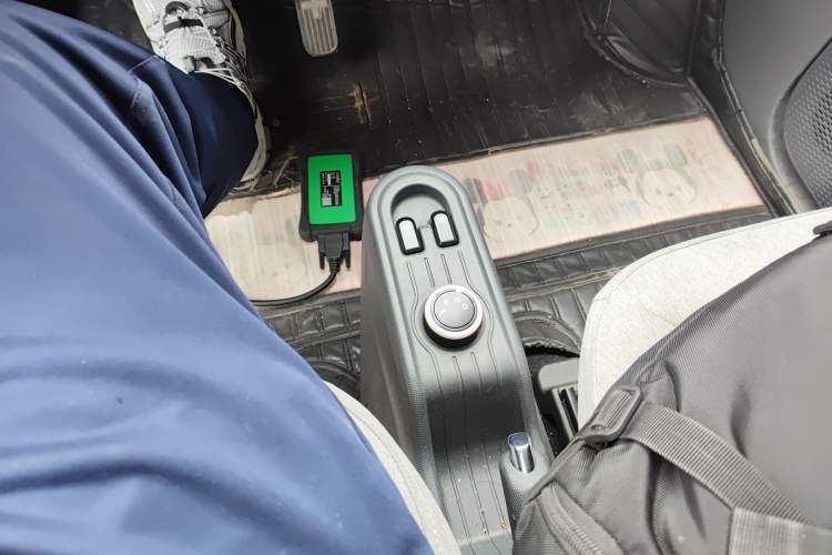 Used Wuling Hongguang MINIEV 2021 Macaron Fashion Model Lithium Iron Phosphate Gear Lever