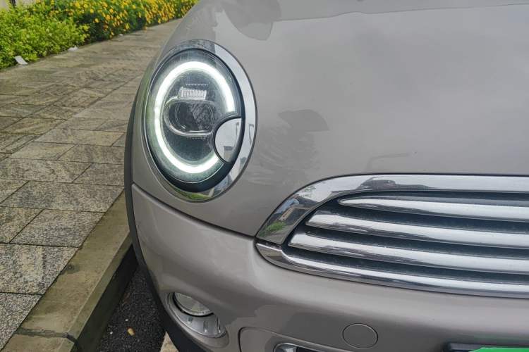 Used MINI 2012 1.6L COOPER Baker Street Right Front Headlight