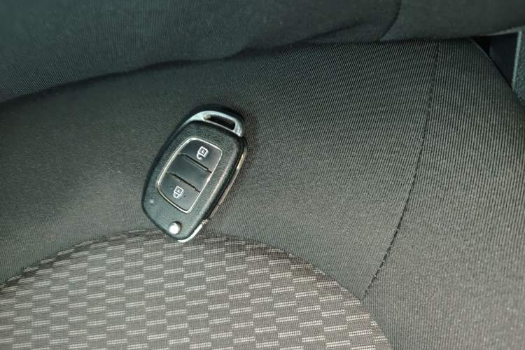 Used Hyundai Verna (older generation) 2017 1.4L Manual Refreshed Version China V Standard Vehicle Key