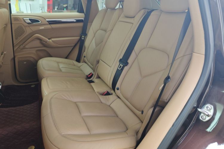 Used Porsche Cayenne 2015 Cayenne 3.0T Left Rear Seat