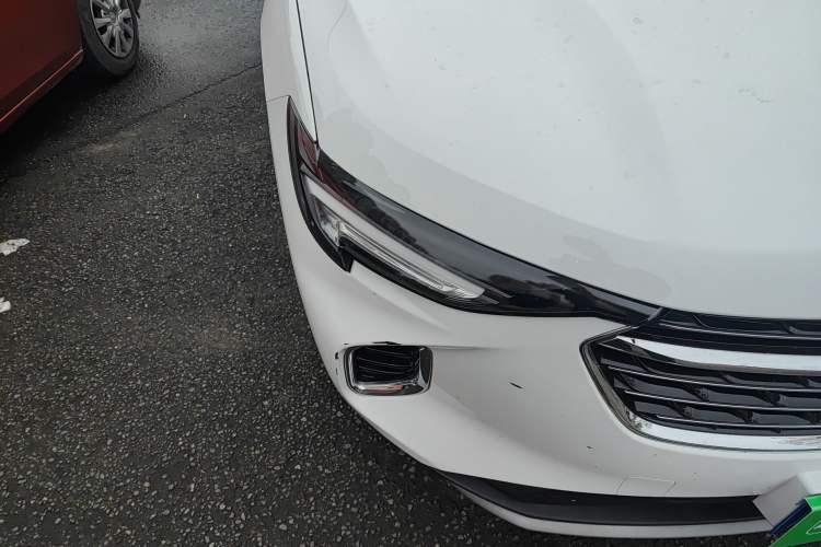 Used Buick Envision 2020 Encore S 652T Two-Wheel Drive Luxury Model