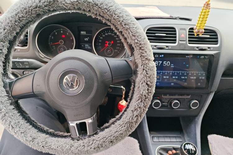 Used Volkswagen Golf 2012 1.4 TSI Manual Comfort Edition Instrument Cluster