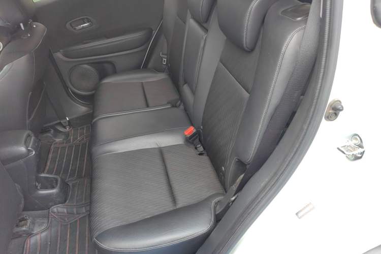 Used Honda Vezel 2020 1.5L CVT Pioneer Edition Left Rear Seat