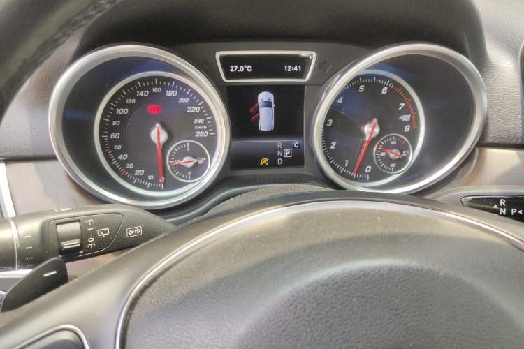 Used Mercedes-Benz GLE 2016 GLE 320 4MATIC Luxury Model Instrument Cluster