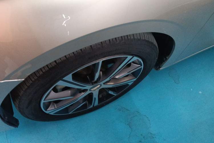 Used Geely Auto Emgrand 2022 4th Generation 1.5L CVT Flagship Model
