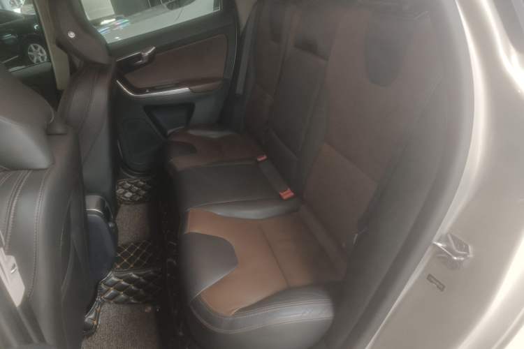 Used Volvo XC60 2017 T5 AWD Smart Upgrade Edition