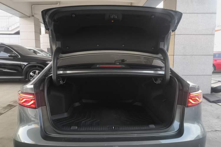 Used Chery Fengyun A8L 2025 1.5 TGDI 145 km Luxury Version