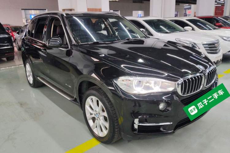 Used BMW X5 2018 xDrive28i Front Right 45 Deg