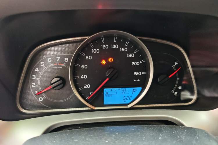 Used Toyota RAV4 2016 2.0L CVT Two-Wheel Drive Fashion Edition China V Standard
