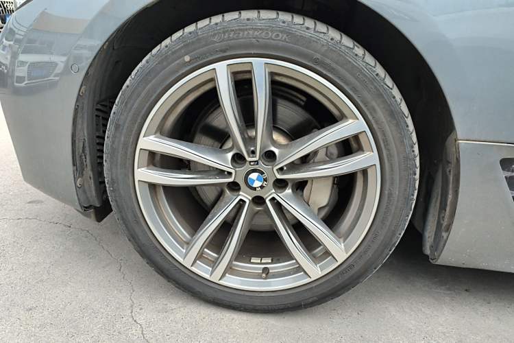 Used BMW 6 Series GT 2019 630i M Sport Package Left Front Wheel Hub