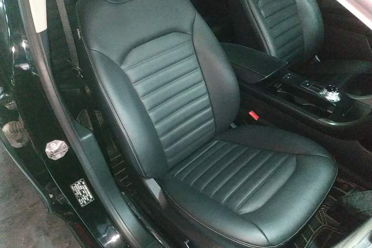 Used Ford Mondeo 2017 EcoBoost 180 Stylish Model Right Front Seat