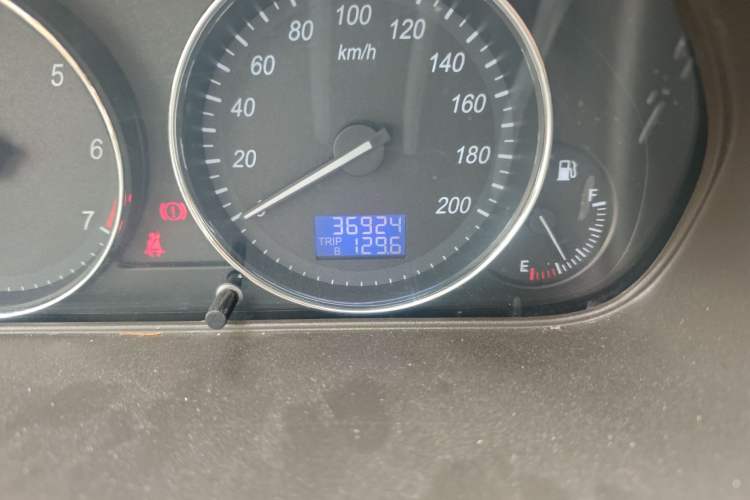 Used BAIC Weiwang M30 2015 1.5L Basic Version DAM15 Odometer Close Up