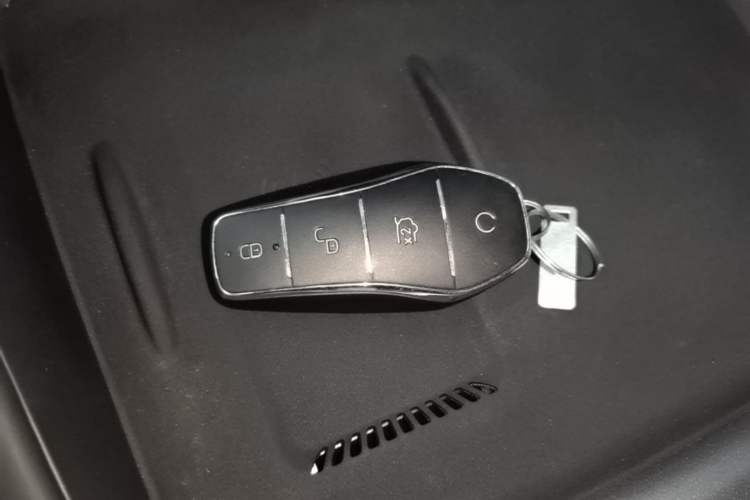 Used BYD Sealion 06 New Energy 2025 Model DM-i 170 Navigation Pro Edition Vehicle Key