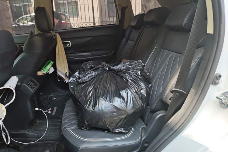 Used Mitsubishi Outlander 2021 2.0L Two-Wheel Drive Comfort Edition 7 Seats