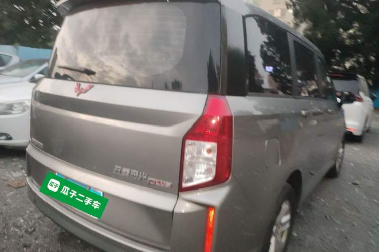 Used Wuling Hongguang PLUS 2019 1.5T Manual Luxury 7-Seater