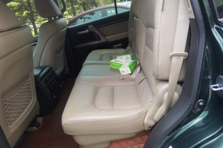 Used Toyota Land Cruiser 2007 4.7L Automatic VX-R Left Rear Seat