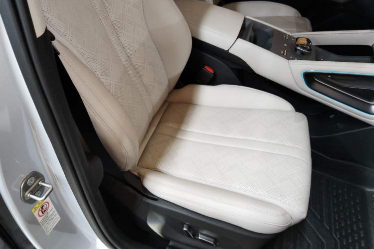 Used BYD Yuan UP 2024 401KM Beyond Edition
