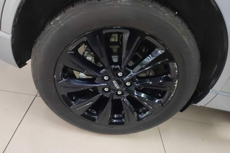 Used Lincoln Corsair 2022 2.0T Two-Wheel-Drive Alaska Glacier Limited Edition