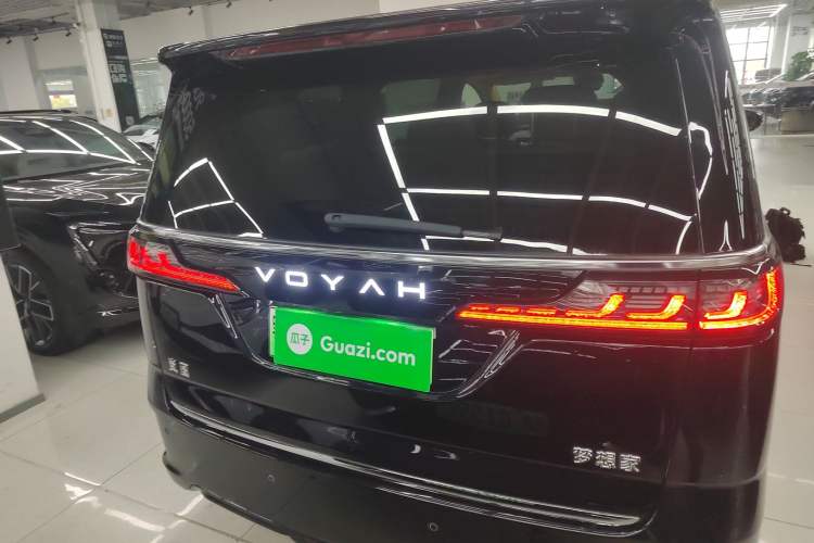 Used VOYAH Dream 2025 PHEV Four-Wheel-Drive Flagship Kunpeng Edition Rear
