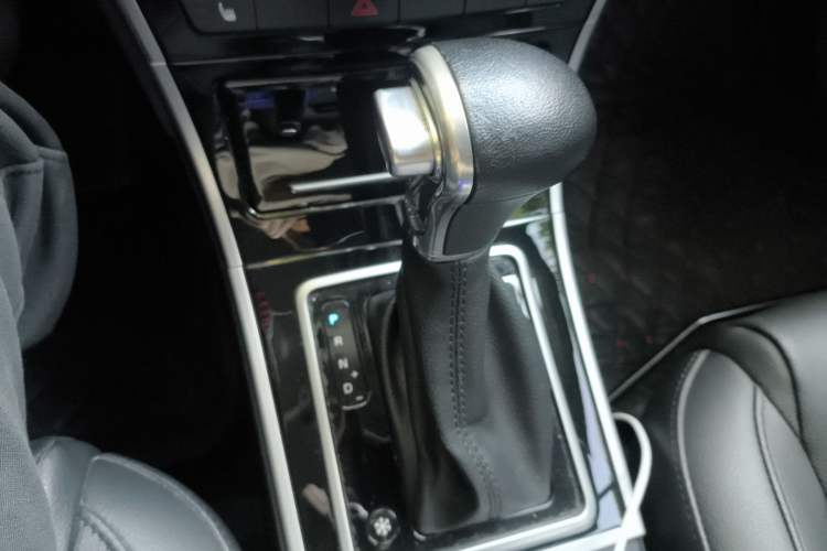 Used Haval H2 2016 Red Label 1.5T Automatic Two-Wheel Drive Elite Model
