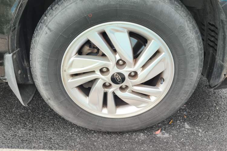 Used JAC Refine M4 2019 Business Series 2.0L Manual Business Version China V Standard Right Front Wheel Hub