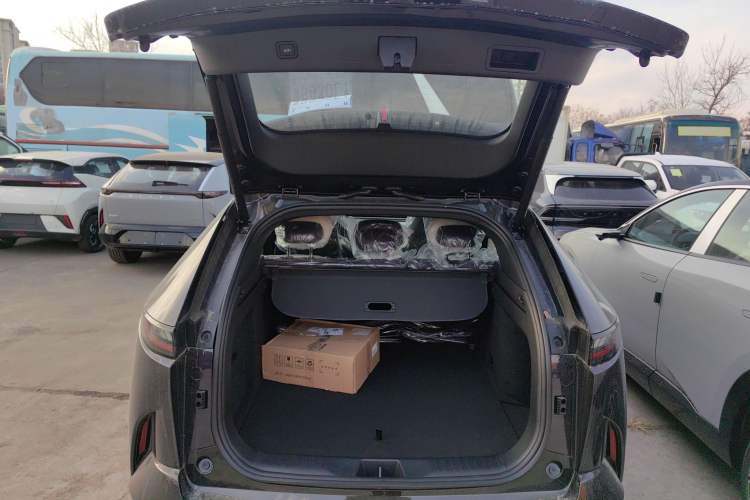 Used Mazda EZ-60 2025 Model Pure Electric 600 Max
