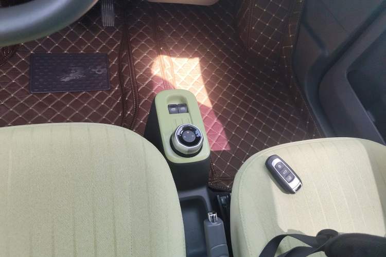 Used Geely Galaxy Panda 2023 Panda Mini 120km Super Cute Bear