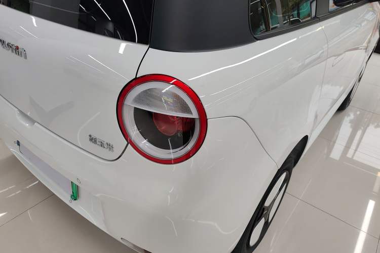 Used CHANGAN NEVO Lumin 2025 205 km Xiangqin Version
