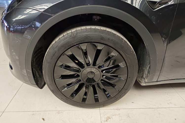 Used Tesla Model Y 2024 Rear-Wheel-Drive Version
