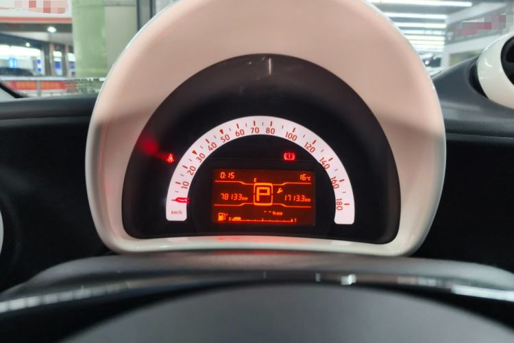 Used smart forfour 2018 1.0L 52 kW Dynamic Edition
