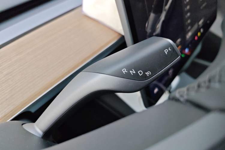 Used Tesla Model Y 2022 Long-Range All-Wheel-Drive Version
