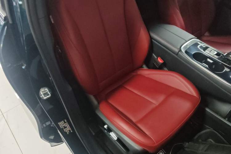 Used FORTHING T5 EVO 2021 1.5TD DCT Starry Edition
