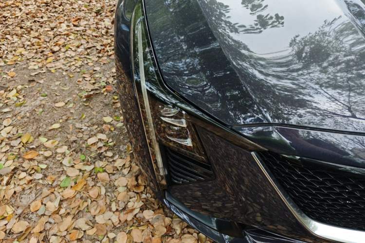 Used Cadillac CT5 2023 28T Platinum Edition Right Front Headlight