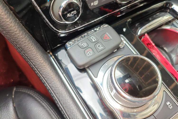 Used Jaguar XJ 2018 XJL 3.0 SC Two-Wheel-Drive Elegant Business Edition