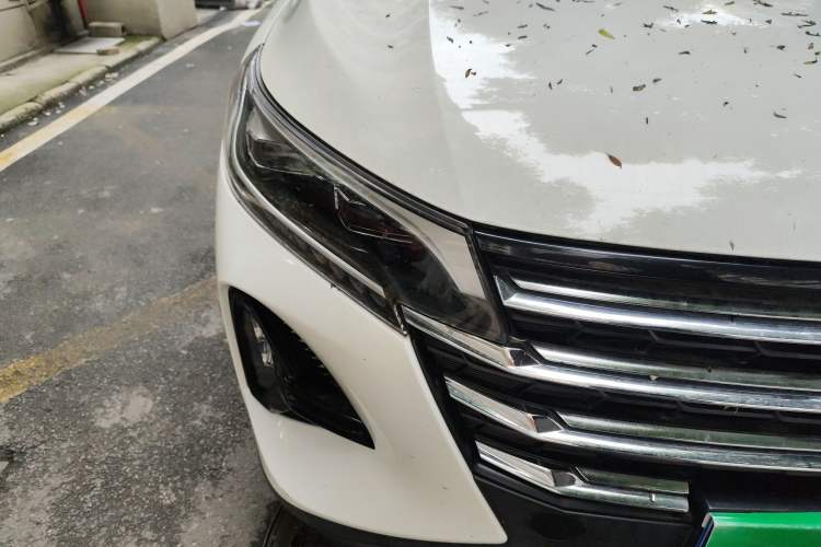 Used GAC Trumpchi GS4 2023 270T Automatic Smart Drive Technology Edition Right Front Headlight