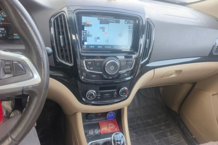 Used Baojun 730 2014 1.5L Manual Luxury Navigation ESP Version 7 Seats