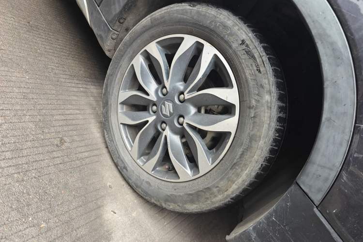 Used Suzuki Vitara S-Cross 2017 1.6L Manual Two-Wheel Drive Urban Ambition Model
