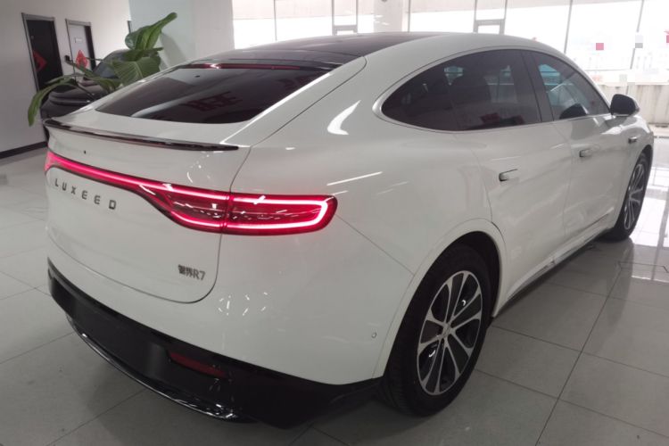 Used Hima Luxeed R7 2024 All-Electric 802 km Max