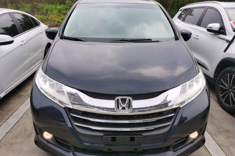 Used Honda Odyssey 2015 Updated Version 2.4L Smart Edition Front