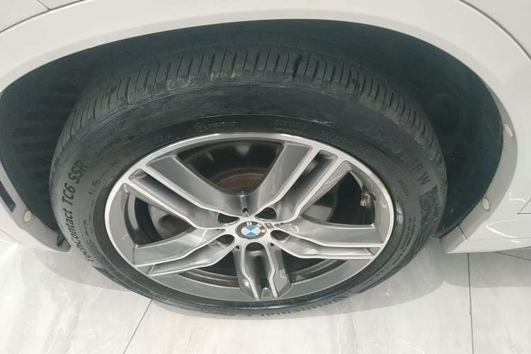 Used BMW X2 2020 sDrive25i Leading Model M Sport Package Left Front Wheel Hub