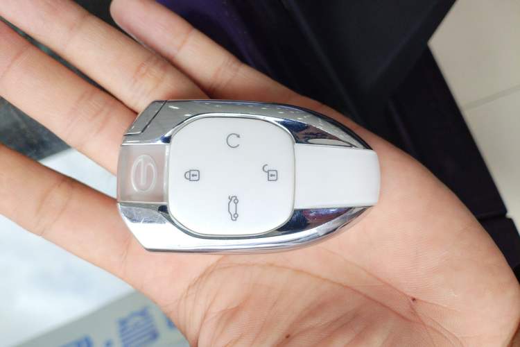 Used GAC Trumpchi EMPOW 2023 400T Automatic R PRO